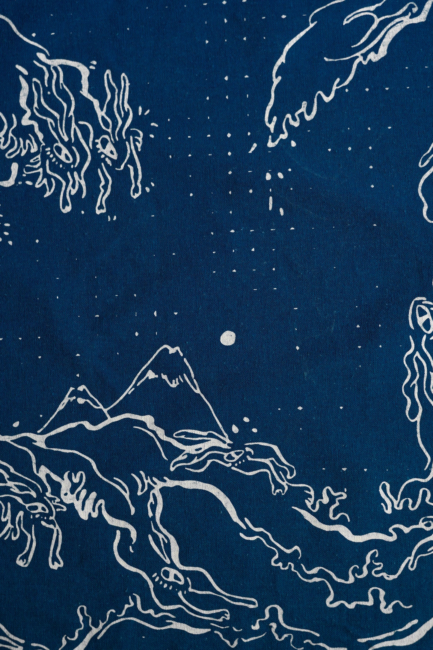 KANAGAWA WAVE TABLECLOTH