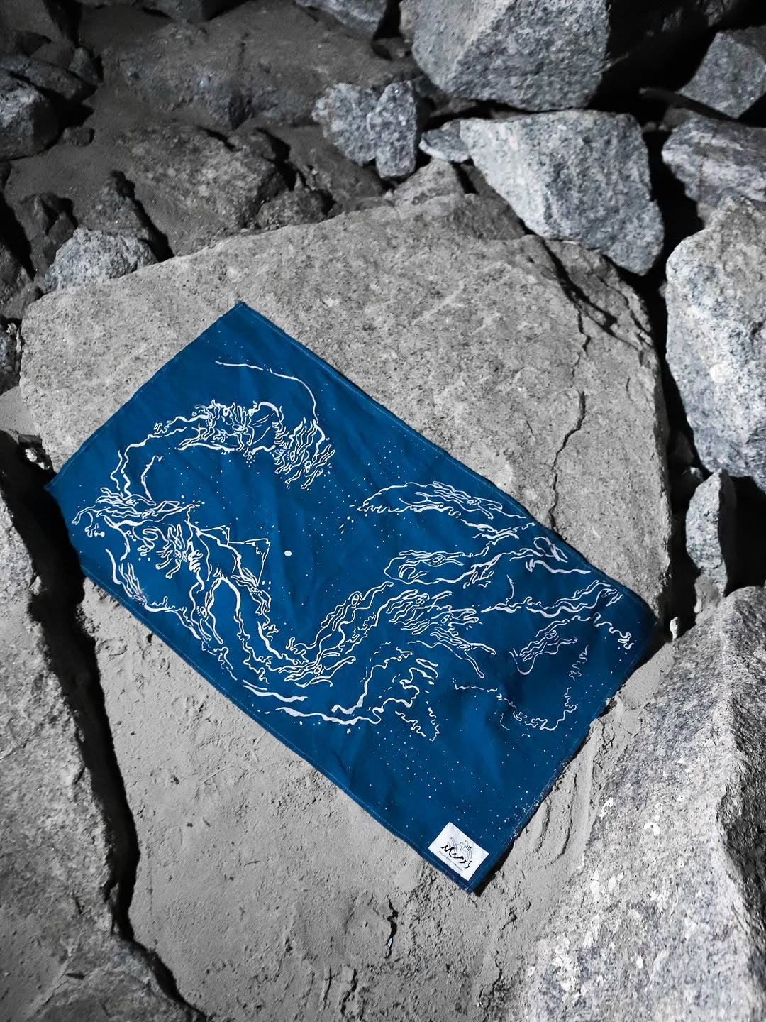 KANAGAWA WAVE TABLECLOTH