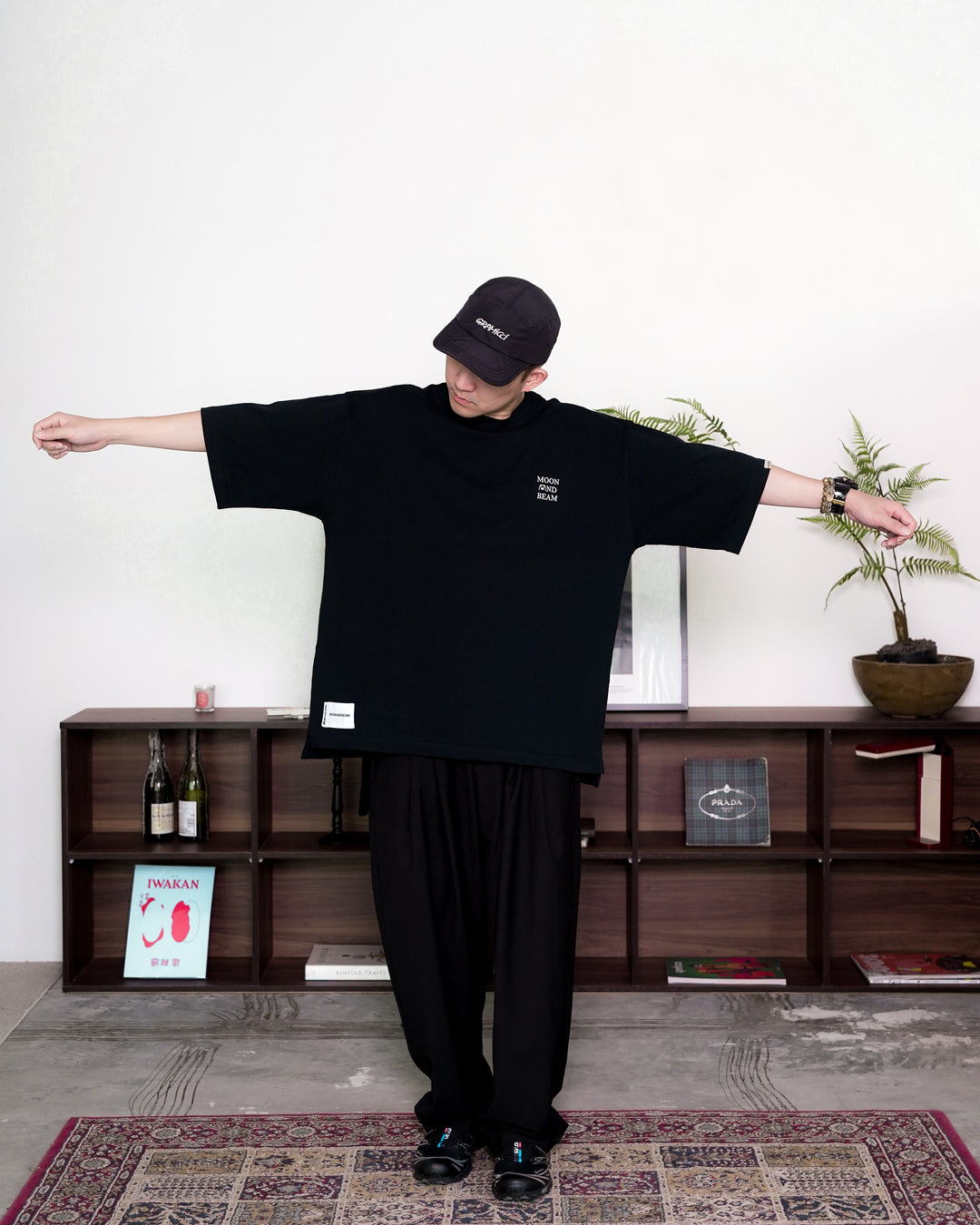 MONSTER AND BEAM H/S S/S TEE