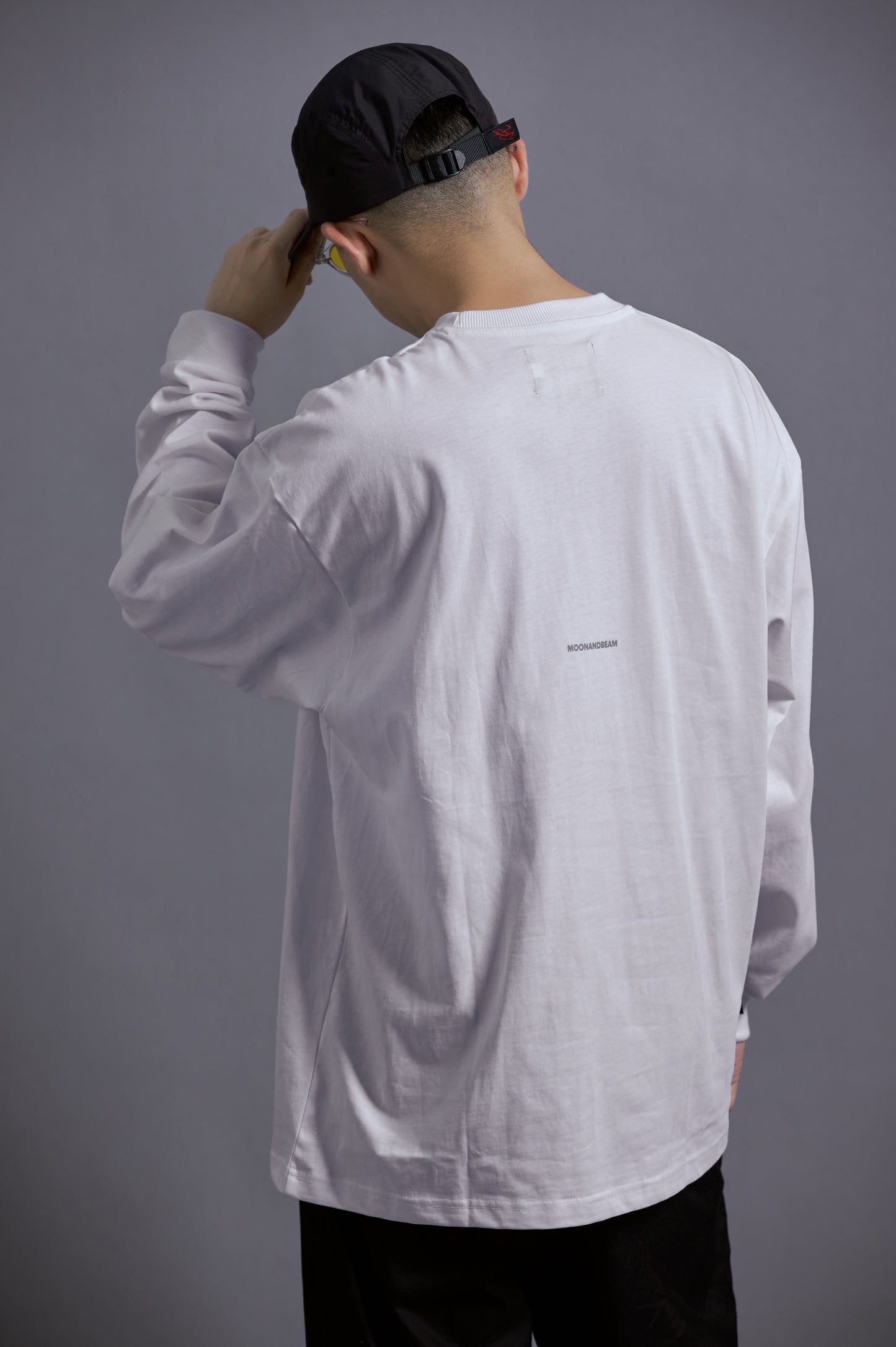 LWP EMBROIDERY POCKET L/S TEE (WHITE)