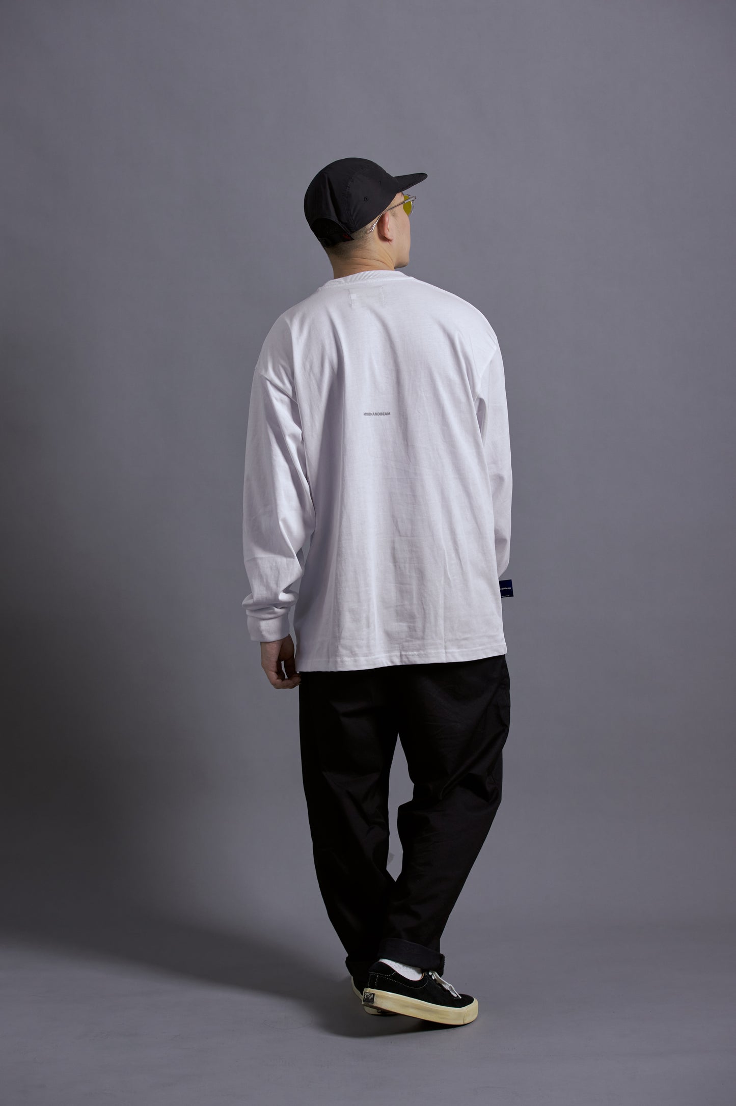 LWP EMBROIDERY POCKET L/S TEE (WHITE)