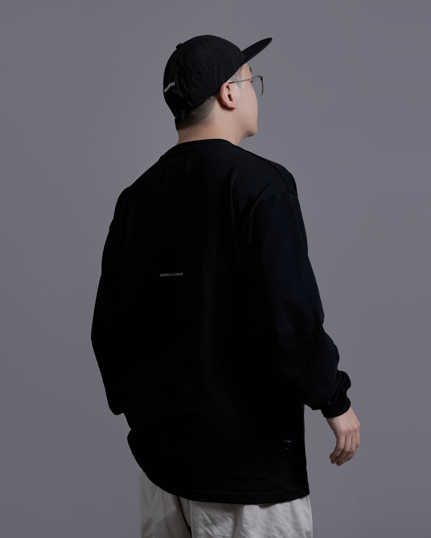 LWP EMBROIDERY POCKET L/S TEE (BLACK)