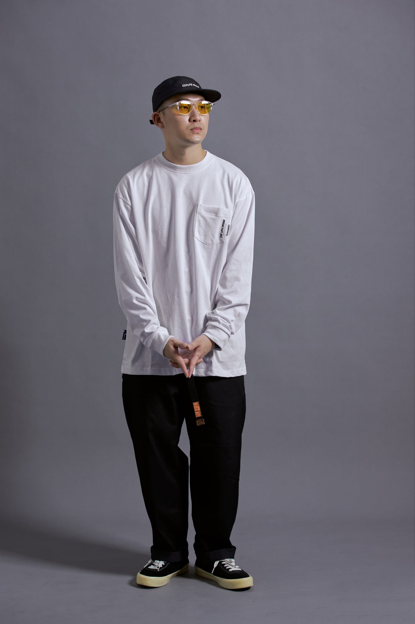 LWP EMBROIDERY POCKET L/S TEE (WHITE)